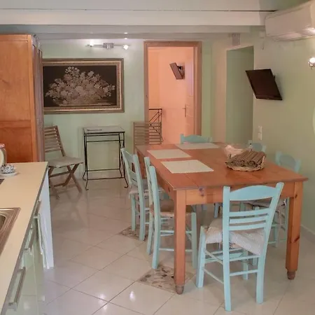 Traditional Stone House - Matella Apartment