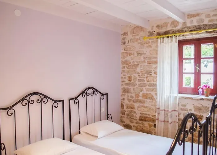 Appartement Traditional Stone House - Matella